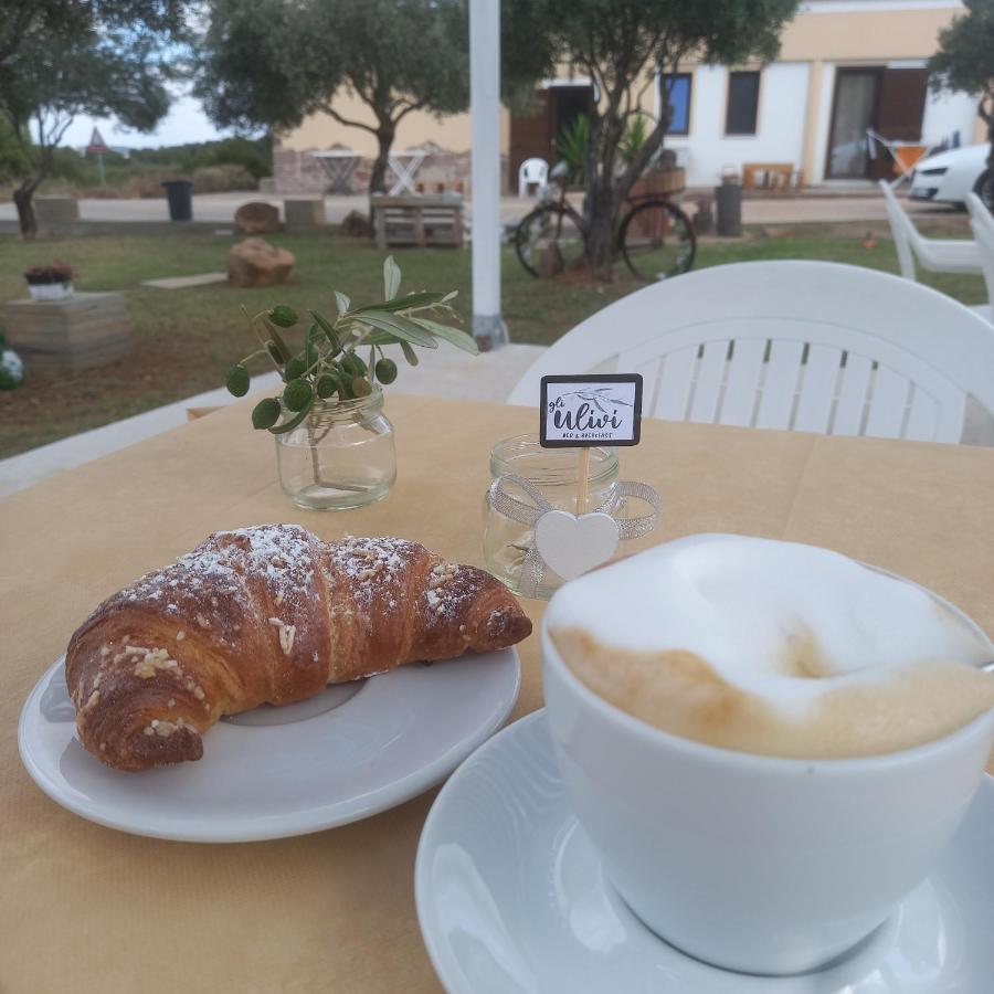 B&B Gli Ulivi SantʼAnna Arresi Dış mekan fotoğraf