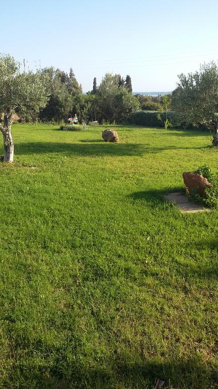 B&B Gli Ulivi SantʼAnna Arresi Dış mekan fotoğraf