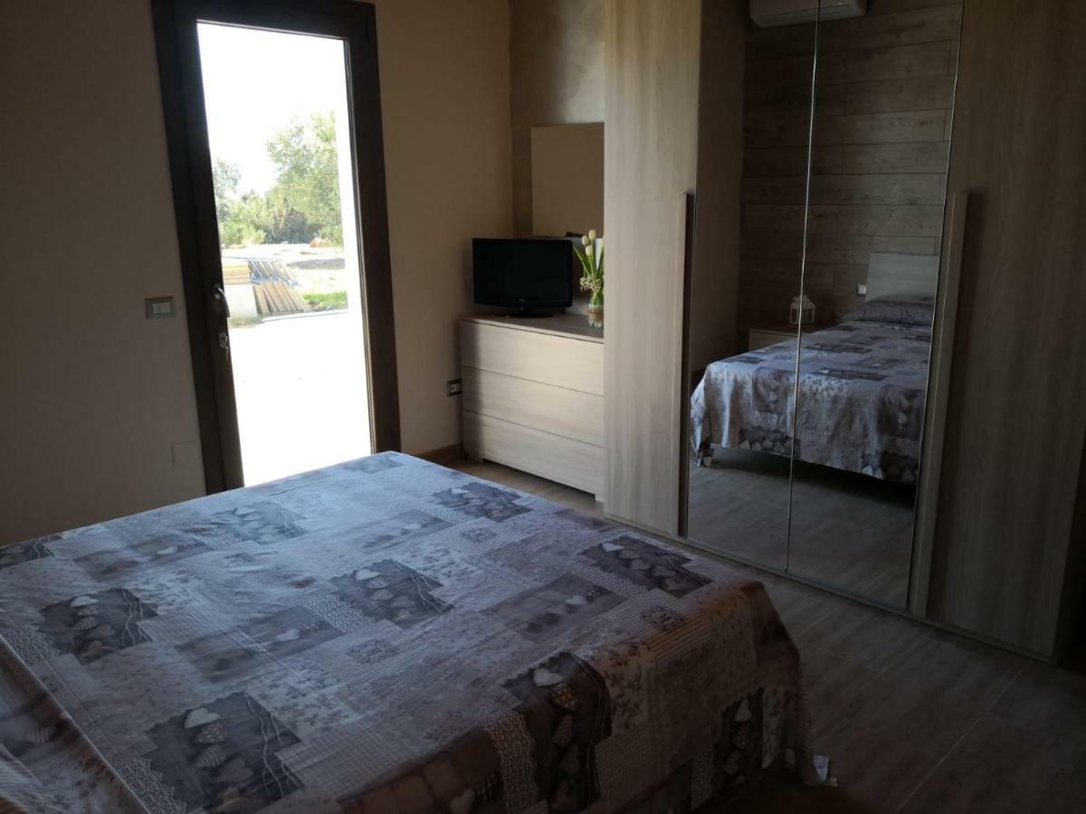 B&B Gli Ulivi SantʼAnna Arresi Dış mekan fotoğraf