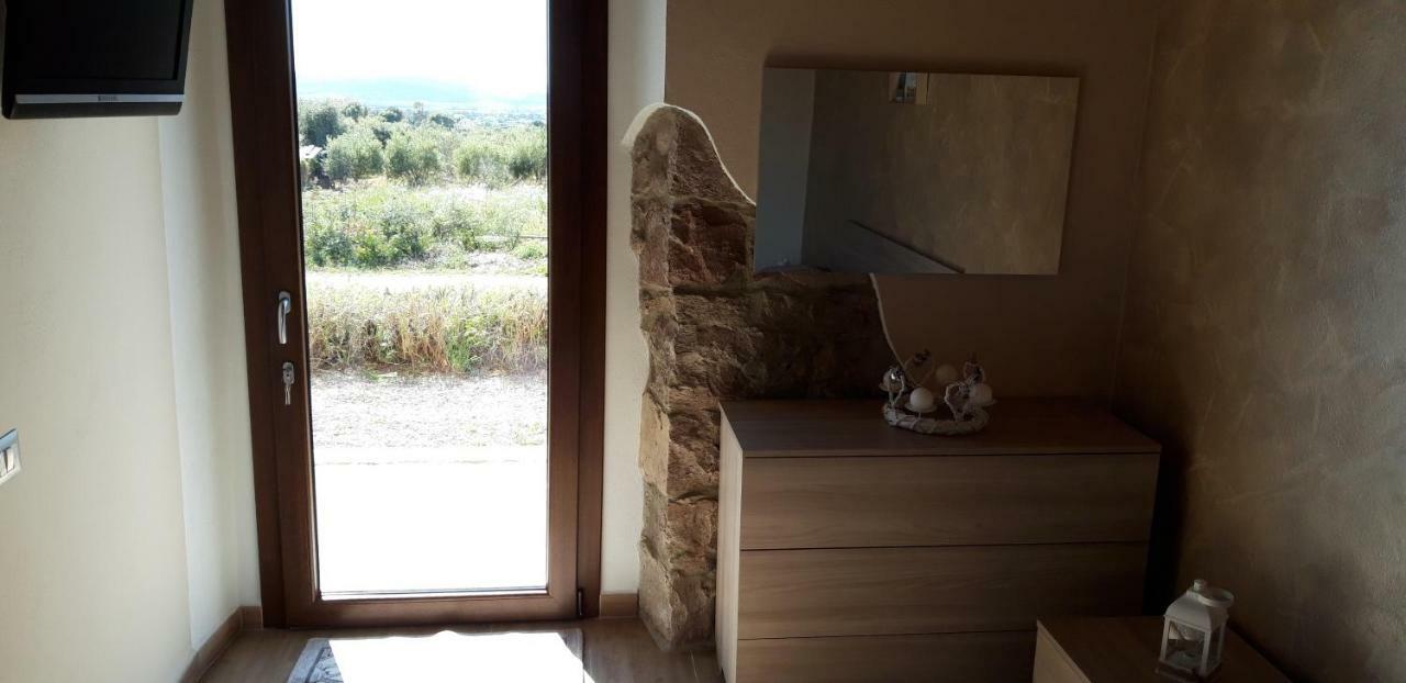 B&B Gli Ulivi SantʼAnna Arresi Dış mekan fotoğraf